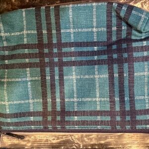 thirty-one Blue Plaid Mini Zipper Pouch $5 ☺️